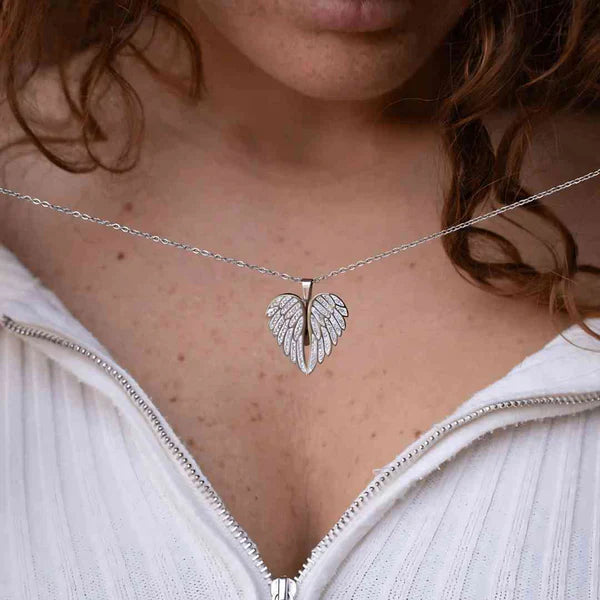 Colar Asas de Anjo Personalizável Banhado (Compre 1 e leve 2)